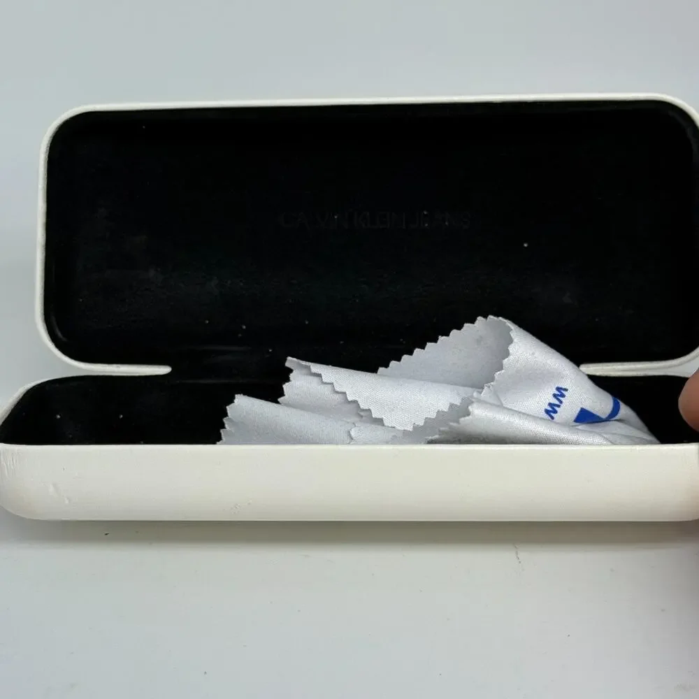 Calvin Klein Jeans White Eyeglasses/Sunglasses Hard Case‎